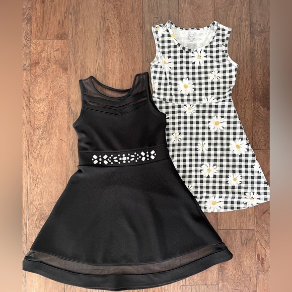 Dresses Set Of Two Cute Girl Dresses Size 78 Childrens Place And